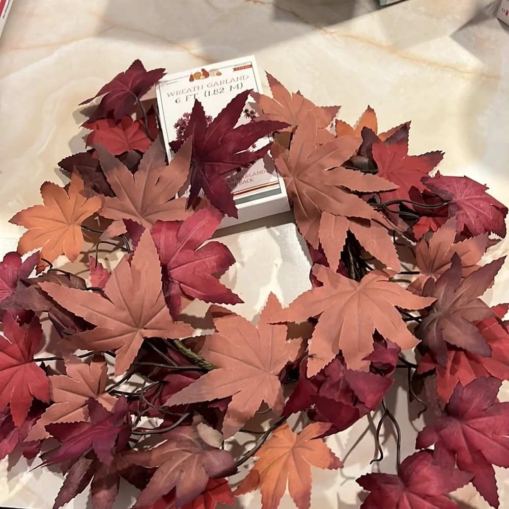 NWT 4pks of 6ft Red/brown/orange Leaf wreath Garland (24ft Total)